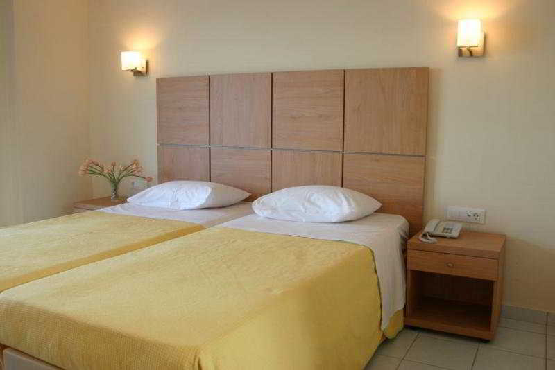 Flisvos Hotel Tolo Ngoại thất bức ảnh